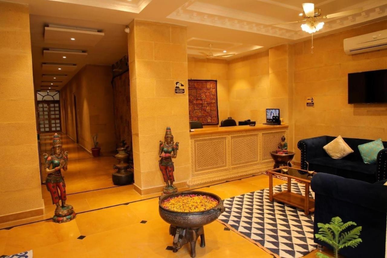 Hotel Treebo Chandrangan Excellency, 1 Km From Fort 3*