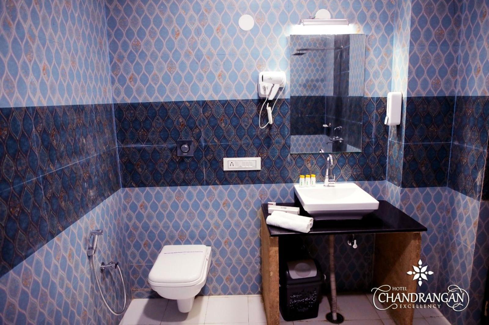 Treebo Chandrangan Excellency, 1 Km From Fort Hotel