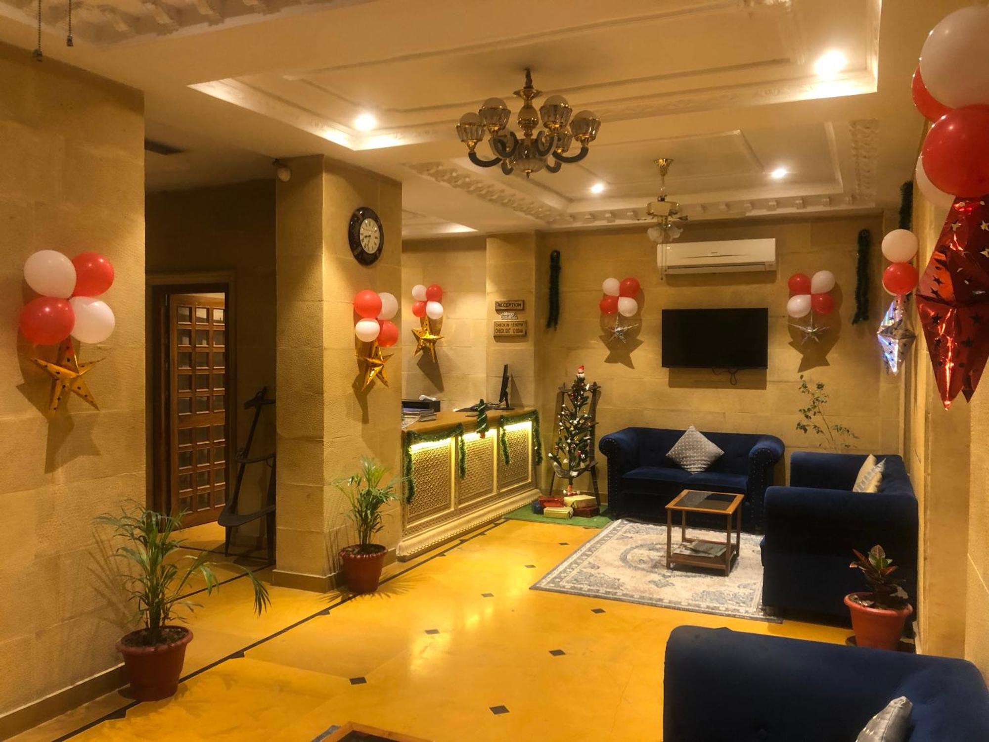 Treebo Chandrangan Excellency, 1 Km From Fort Hotel 3*