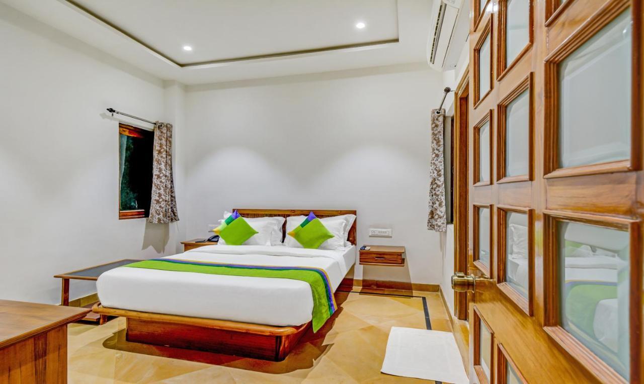 Hotel Treebo Chandrangan Excellency, 1 Km From Fort 3*